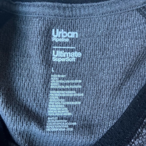 Urban Pipeline Black and Gray Color Block Long Sleeve Tee - Picture 3 of 3